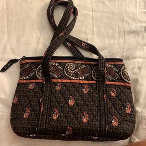 Vera Bradley handbag perfect for fall! Like new!